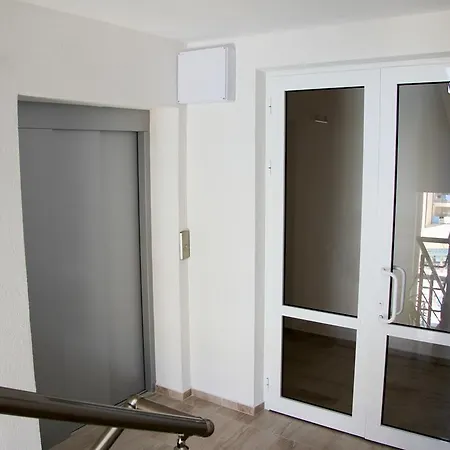 Apartment Capuccino Guest - Free Parking And Wi-fi *