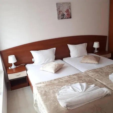 Capuccino Guest - Free Parking And Wi-fi * Slăntjev Brjag