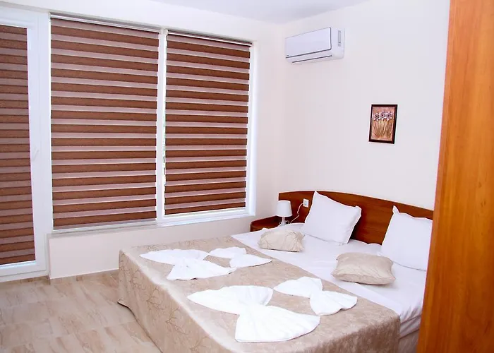 Capuccino Guest - Free Parking And Wi-fi Apartment Sunny Beach