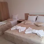 Capuccino Guest - Free Parking And Wi-fi Διαμέρισμα *