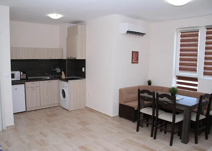 Capuccino Guest - Free Parking And Wi-fi * Солнечный берег