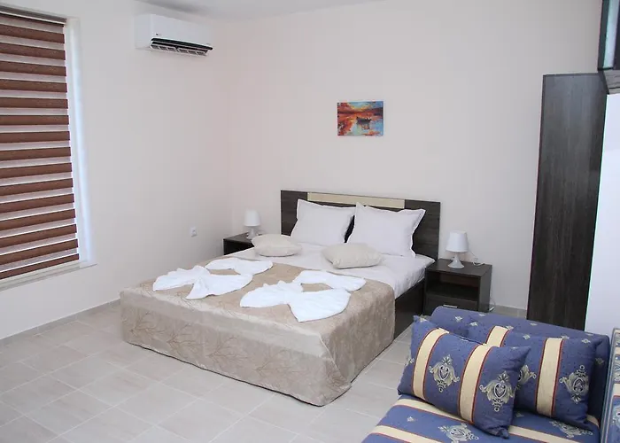 Capuccino Guest - Free Parking And Wi-fi Апартаменты *