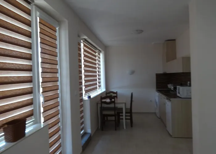 Capuccino Guest - Free Parking And Wi-fi Солнечный берег