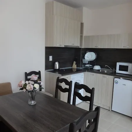 Apartmán Capuccino Guest - Free Parking And Wi-fi *