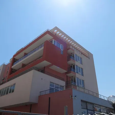 Capuccino Guest - Free Parking And Wi-fi Apartmán Sluneční pobřeží