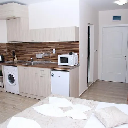 Apartmán Capuccino Guest - Free Parking And Wi-fi
