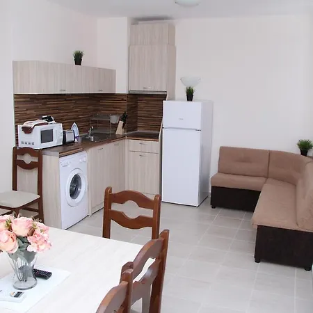 Apartmán Capuccino Guest - Free Parking And Wi-fi
