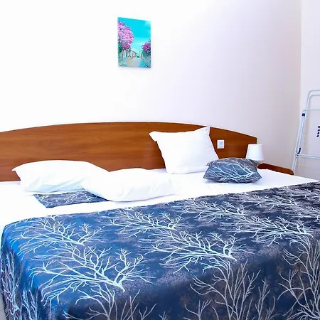 Capuccino Guest - Free Parking And Wi-fi Apartmán