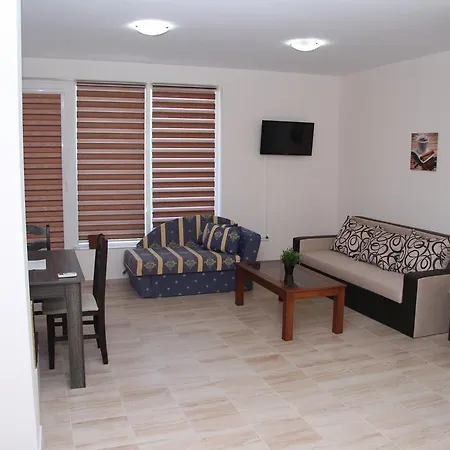 Apartmán Capuccino Guest - Free Parking And Wi-fi Sluneční pobřeží