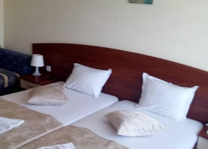 Capuccino Guest - Free Parking And Wi-fi Apartmán